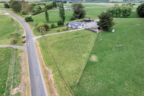 Photo of property in 56 Tapairu Road, Waipawa, 4275