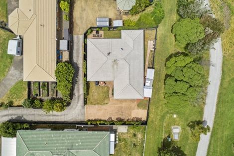 Photo of property in 122 Dalton Drive, Papamoa Beach, Papamoa, 3118