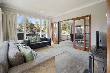 Photo of property in 122 Glandovey Road, Strowan, Christchurch, 8052