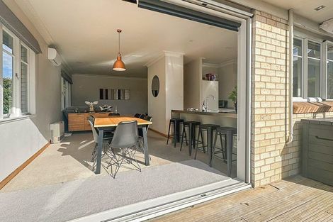 Photo of property in 6 Ridout Street, Maeroa, Hamilton, 3200