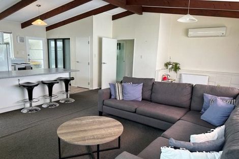 Photo of property in 19 Nimmo Avenue, Waikanae, 5036