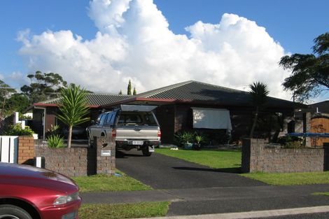Photo of property in 5 Crampton Court, Orewa, 0931
