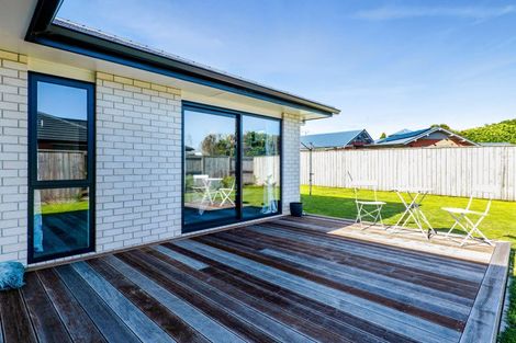 Photo of property in 3 Tangaroa Street, Waitara, 4320