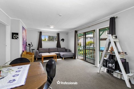 Photo of property in 14 Owhiti Street, Titahi Bay, Porirua, 5022