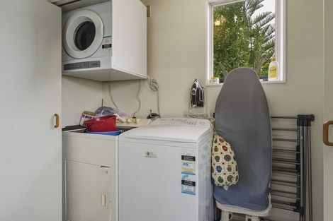 Photo of property in 11 Hargest Crescent, Saint Kilda, Dunedin, 9012