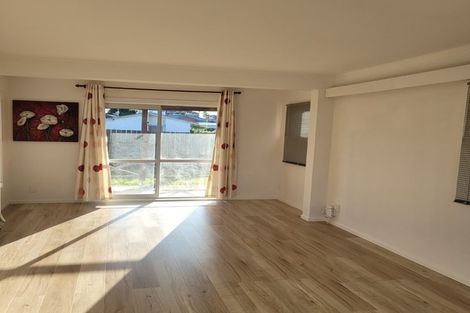 Photo of property in 34 Titoki Street, Te Atatu Peninsula, Auckland, 0610