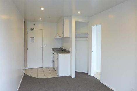 Photo of property in 3m/10 Crown Lynn Place, New Lynn, Auckland, 0600