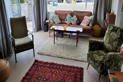 Photo of property in 7 Margaret Place, Merrilands, New Plymouth, 4312