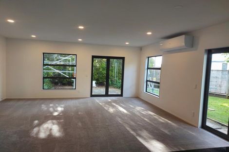 Photo of property in 4/40 Scarlet Oak Drive, Schnapper Rock, Auckland, 0632