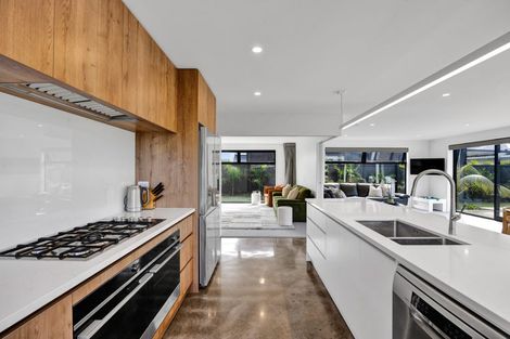 Photo of property in 12 Te Ara O Ngakeiha, Fitzroy, New Plymouth, 4312