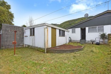 Photo of property in 1/6 Indiana Grove, Totara Park, Upper Hutt, 5018
