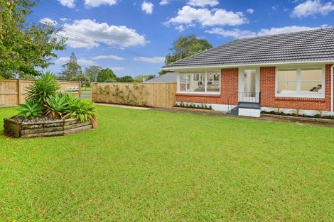 Photo of property in 1/43 Tramway Road, Beach Haven, Auckland, 0626