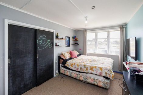 Photo of property in 16 Avon Terrace, Roslyn, Palmerston North, 4414