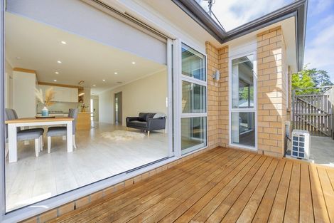 Photo of property in 3 Konoba Avenue, Kumeu, 0810