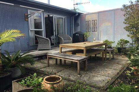 Photo of property in 1/24 Hastings Parade, Devonport, Auckland, 0624
