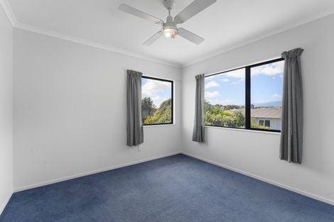 Photo of property in 9 Caughley Place, Otaki Beach, Otaki, 5512