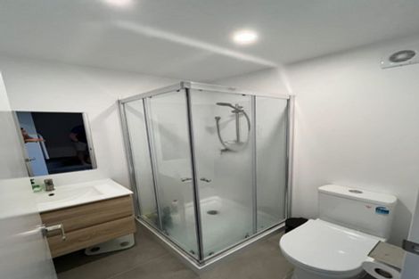 Photo of property in 13/8 Chivalry Road, Glenfield, Auckland, 0629