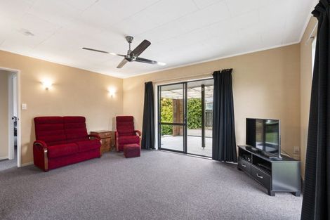 Photo of property in 12 Mansell Crescent, Bulls, 4818