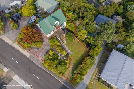 Photo of property in 13 Tairua Heights, Tairua, 3508
