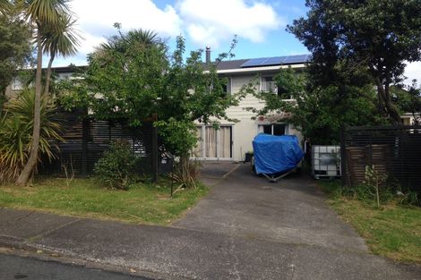 Photo of property in 57 Lavery Place, Sunnynook, Auckland, 0632