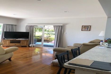 Photo of property in 445 Kahikatea Flat Road, Waitoki, Kaukapakapa, 0871