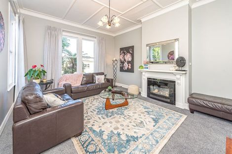 Photo of property in 30 College Street, College Estate, Whanganui, 4500
