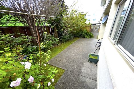 Photo of property in 4/773 Beach Road, Browns Bay, Auckland, 0630