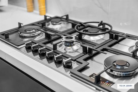 Photo of property in 3 Knockanara Drive, Flat Bush, Auckland, 2019