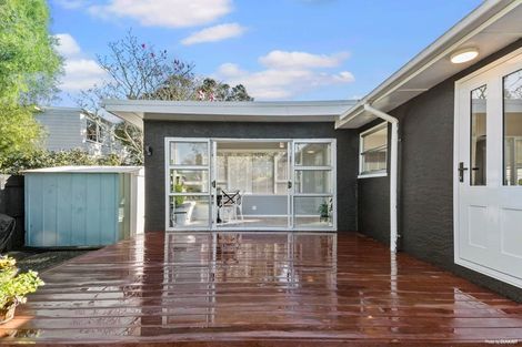 Photo of property in 2/113 Nile Road, Milford, Auckland, 0620