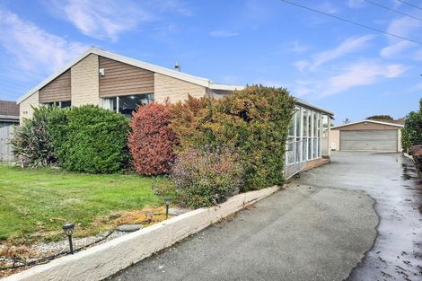 Photo of property in 58 Denise Crescent, Hornby, Christchurch, 8042