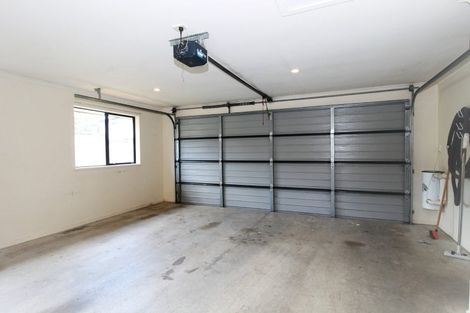 Photo of property in 39 Black Teal Close, Unsworth Heights, Auckland, 0632