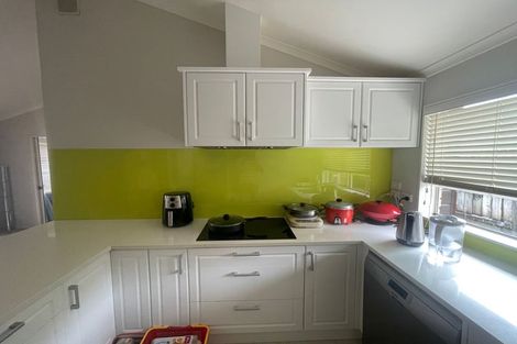 Photo of property in 11 Millington Place, Huntington Park, Auckland, 2013