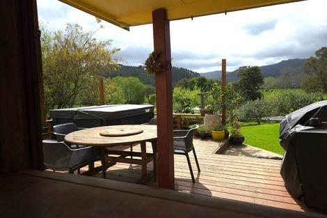 Photo of property in 8874 Paeroa Kopu Road, Puriri, Thames, 3578