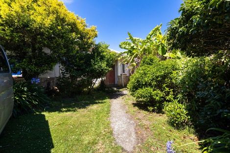 Photo of property in 82 Domett Street, Waitara, 4320