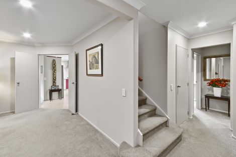 Photo of property in 12 Phoenicia Court, The Gardens, Auckland, 2105