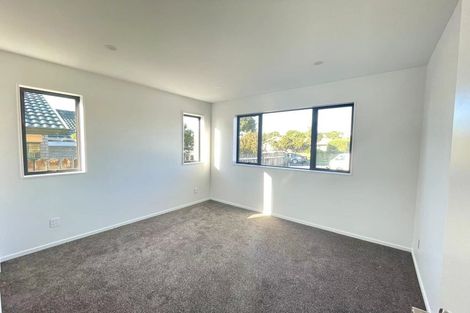 Photo of property in 21 Heathridge Place, Burswood, Auckland, 2013