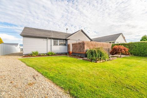 Photo of property in 1 Holmes Street, Waimate, 7924