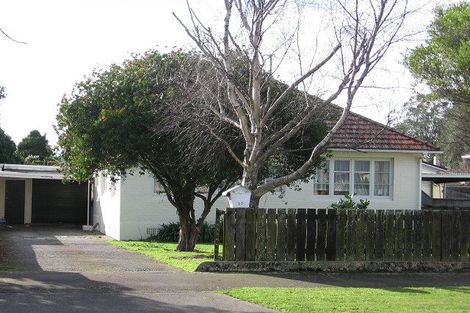 Photo of property in 15 Ihle Street, Terrace End, Palmerston North, 4410