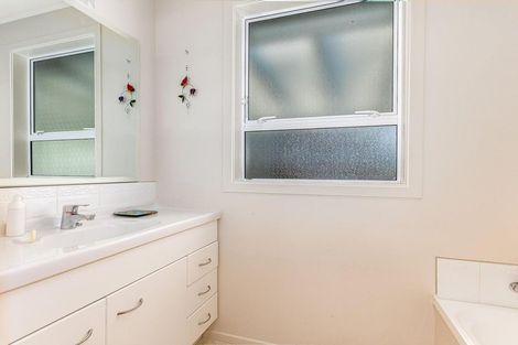 Photo of property in 116 Tilley Road, Paekakariki, 5034