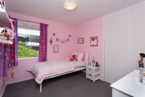 Photo of property in 4 Saint Remy Lane, Redcliffs, Christchurch, 8081