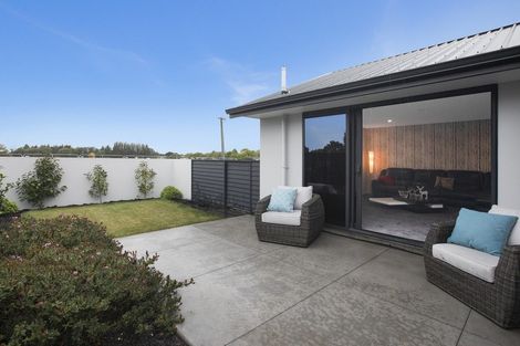 Photo of property in 211 Highsted Road, Casebrook, Christchurch, 8051