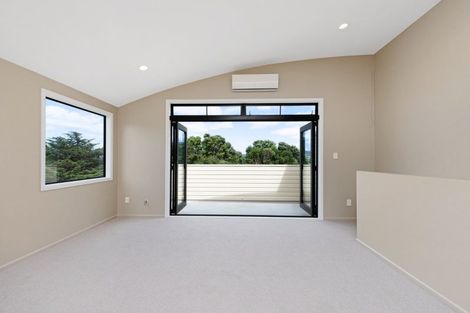 Photo of property in 19a Tio Tio Road, Miramar, Wellington, 6022