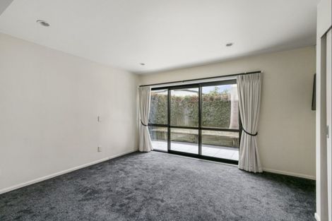 Photo of property in 2/1 Aliford Avenue, One Tree Hill, Auckland, 1061