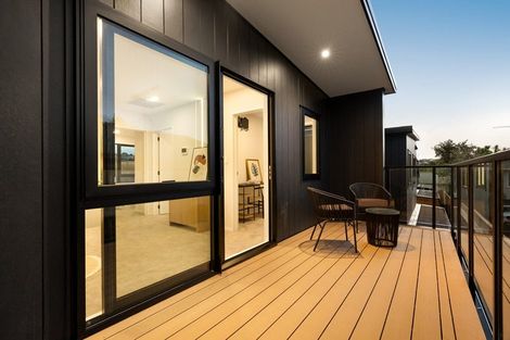 Photo of property in 51a Gordon Avenue, Forrest Hill, Auckland, 0620