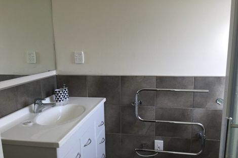 Photo of property in 33 Te Iwiheke Place, Turangi, 3334