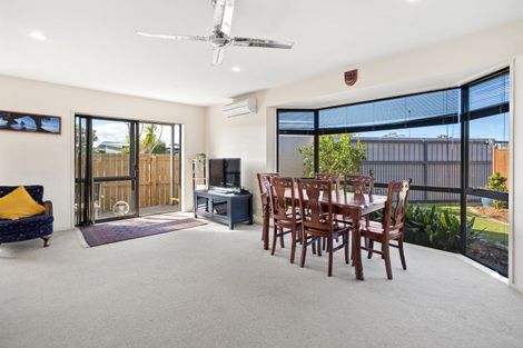 Photo of property in Mayfair Gardens, 3/2 Mayfair Close, Whitianga, 3510