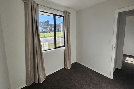 Photo of property in 8 Kahikatea Drive, East Gore, 9710