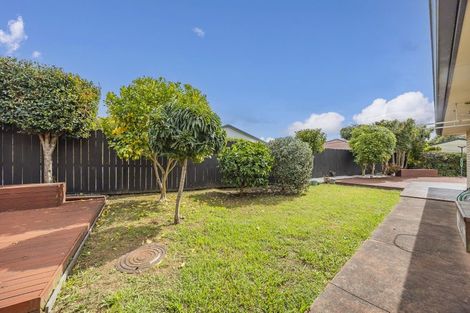 Photo of property in 56 Lothian Brae, Wattle Downs, Auckland, 2103
