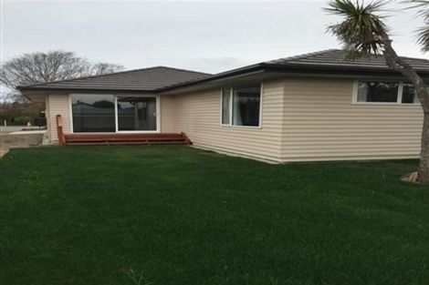 Photo of property in 140 Palmers Road, New Brighton, Christchurch, 8083