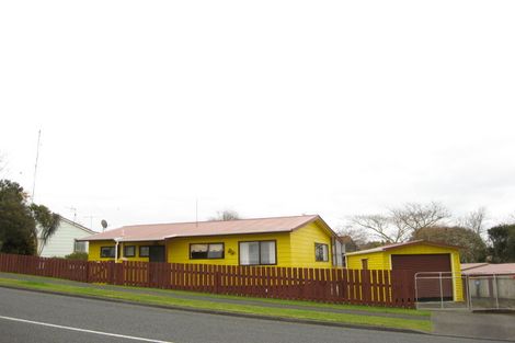 Photo of property in 39a Riversdale Drive, Merrilands, New Plymouth, 4312